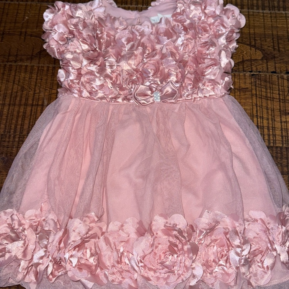 Very pretty little girl dress by Nannette size 4